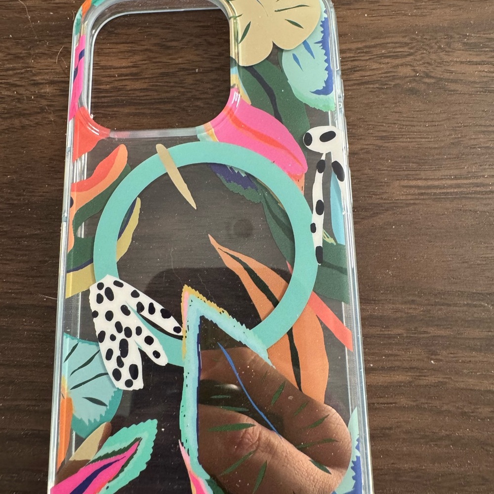 Insignia Flower Pattern iPhone 15 Pro Case